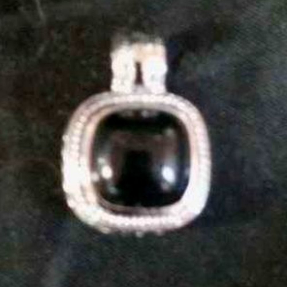 VINTAGE "BEST OF EVERYTHING" PENDANT SQUARE DECORATIVE BACK SILVER TONE MAGNETIC